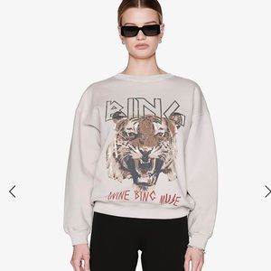 Never worn, purchased from AB website. This item is brand new without tags.